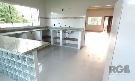 Casa com 3 quartos à venda na Rua Taquera, 206, Arroio Teixeira, Capão da Canoa