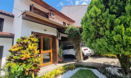Casa condomínio cavalhada 03 dormitórios infra completa