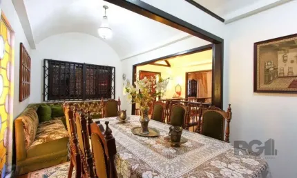 Casa com 5 quartos à venda na Rua Conselheiro Xavier da Costa, 3361, Ipanema, Porto Alegre