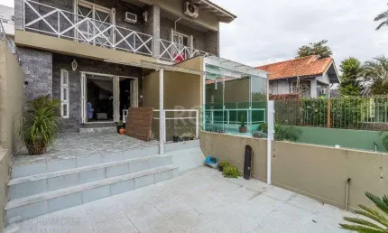 Sobrado para Venda - 171.64m², 3 dormitórios, sendo 1 suites, 2 vagas - Jardim Itu