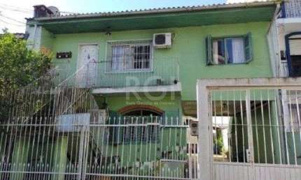 Casa com 4 quartos à venda na Avenida Montenegro, 282, Petrópolis, Porto Alegre