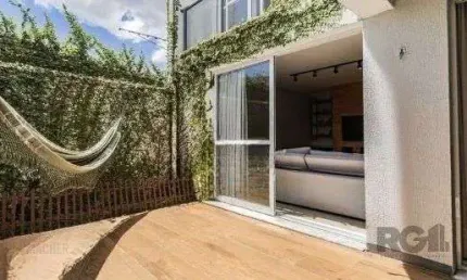 Casa em condomínio de 3 dormitórios e 2 vagas no bairro Chácara das Pedras