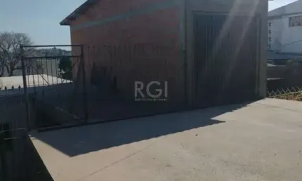 Casa para Venda - 220m², 2 dormitórios, sendo 1 suites, 2 vagas - Cavalhada, Porto Alegre