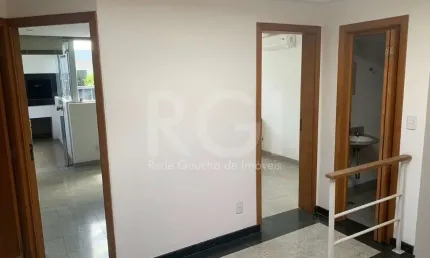 Sala comercial à venda na Rua Félix da Cunha, 866, Floresta, Porto Alegre