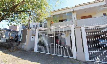 Casa para Venda - 227.93m², 3 dormitórios, sendo 1 suites, 2 vagas - Chácara das Pedras