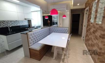 Apartamento de 3 dormitórios, sendo 1 suíte com closet e vaga de garagem coberta e escriturada