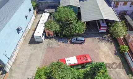 Vendo com exclusividade, 50m da PUC, terreno com 960 m2, 30,00m x 32,00m