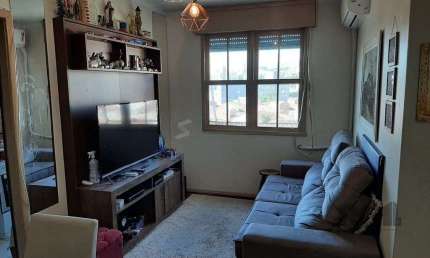Excelente apartamento de 53m² com 2 dormitórios no Bairro Santana.