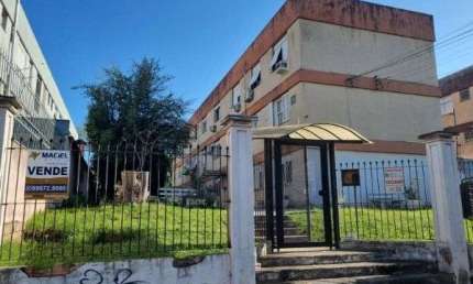 Apartamento em Porto Alegre, no bairro Cristal, com 3 dormitório(s), e 3 banheiros, à venda.