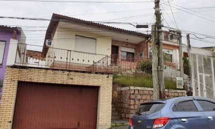 Casa para Venda - 130m², 4 dormitórios, Santa Tereza