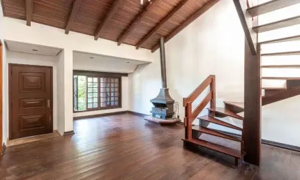 Casa para Venda - 280m², 3 dormitórios, sendo 1 suites, 2 vagas - Espirito Santo