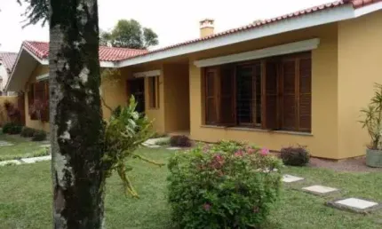 Casa para Venda - 416m², 4 dormitórios, sendo 2 suites, 5 vagas - Vila Assunção
