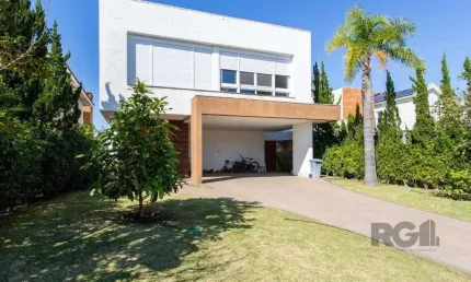 Casa em condomínio fechado com 3 quartos à venda na Avenida Juca Batista, 9060, Belém Novo, Porto Alegre