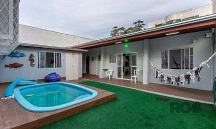 Casa no Jardim do Salso de 3 dormitórios pátio e piscina