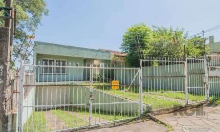 Casa 3 dorms à venda Rua Intendente Alfredo Azevedo, Glória - Porto Alegre