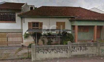 Casa para Venda - 120m², 2 dormitórios, 2 vagas - Glória