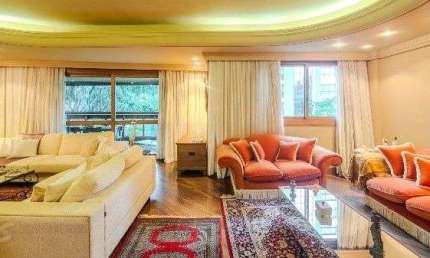 Apartamento com 4 suítes, churrasqueira e 3 vagas - 287m² - Bela Vista