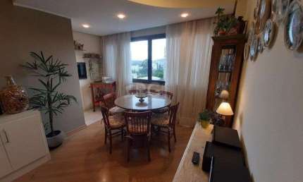 Vende-se apartamento- 82m², 3 dormitórios, 1 suites, 2 vagas - Jardim Botânico