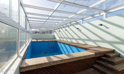 Casa incrível com 444m² privativos, para uso misto, residencial ou comercial.