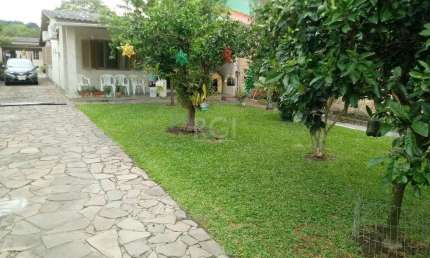 Casa com 3 quartos à venda na Rua Euclides Goulart, 503, Belém Novo, Porto Alegre