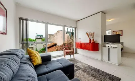 Apartamento com 1 dormitório e 1 vaga no bairro mont serrat
