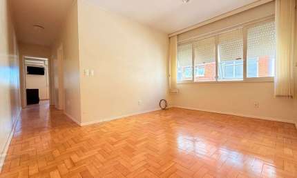 Apartamento à venda com 2 quartos e 1 vaga no bairro Cristo Redentor