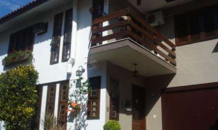 Casa em Condomínio à Venda no Bairro Tristeza – Zona Sul de Porto Alegre