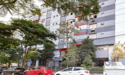 Cobertura duplex no bairro Auxiliadora de 2 dormitórios 2 vagas e terraço
