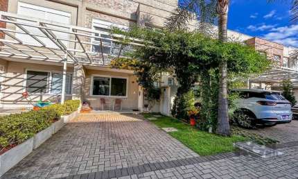 Casa Condominio para Venda - 196.38m², 4 dormitórios, sendo 2 suites, 2 vagas - Vila Nova