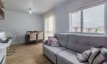 Apartamento com 2 dormitórios e 1 vaga de garagem escriturada no bairro humaitá
