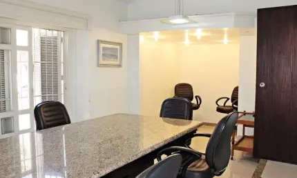 Predio para Venda - 236m², 0 dormitórios, 4 vagas - Menino Deus