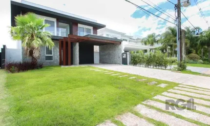 Casa em condomínio fechado com 4 quartos à venda na Avenida Juca Batista, 9074, Belém Novo, Porto Alegre