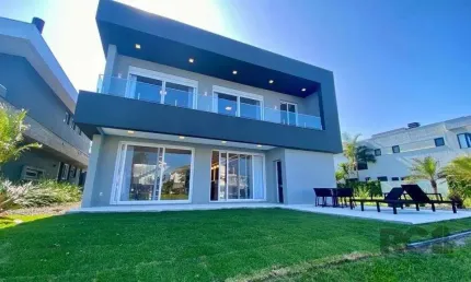 Casa em condomínio fechado com 5 quartos à venda na Rua Rio Jacuí, 1401, Atlântida, Xangri-Lá