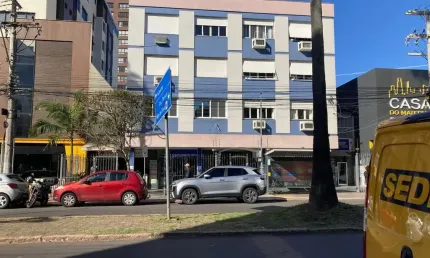 Apartamento com 3 quartos à venda na Avenida Getúlio Vargas, 1758, Menino Deus, Porto Alegre