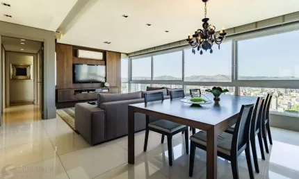 Apartamento à venda no bairro Petrópolis em Porto Alegre/RS