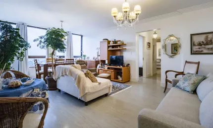 Apartamento à venda no bairro Cristo Redentor em Porto Alegre/RS