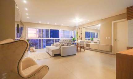 Apartamento à venda no bairro Vila Ipiranga em Porto Alegre/RS
