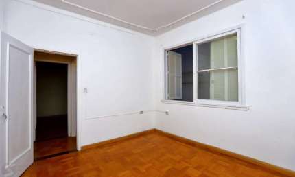 Apartamento duplex na frente do Zaffari da Bordini.