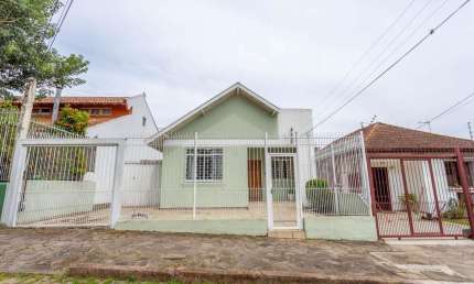 Casa 75m² com 3 dormitórios, 2 vagas no bairro Sarandi