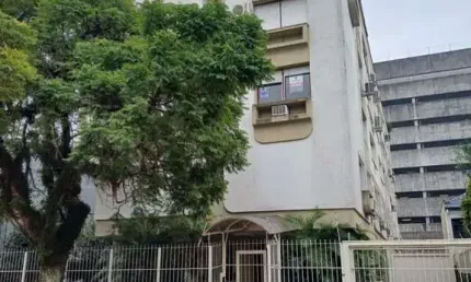Apartamento a venda no bairro menino deus com 2 dormitórios