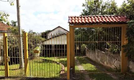 Casa 4 dormitórios à venda no Bairro Vila Jardim - Porto Alegre
