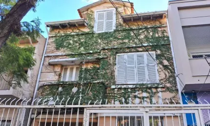 Casa comercial à venda na Rua Miguel Tostes, 929, Rio Branco, Porto Alegre