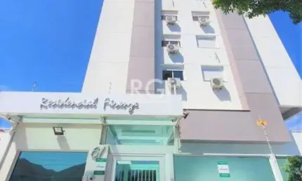 Cobertura duplex na Medianeira de 2 dormitórios e 2 vagas