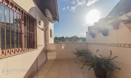 Casa em Condomínio bairro Tristeza de 3 dormitórios e 3 vagas