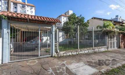 Casa com 2 quartos à venda na Rua Doutor Affonso Sanmartin, 247, Jardim do Salso, Porto Alegre