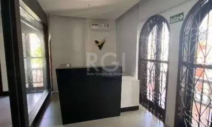 Excelente Casa Comercial Reformada Para comprar - Partenon - Porto Alegre/RS