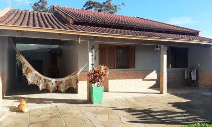 Casa com 3 quartos à venda na Rua Dona Mariana, 1535, Restinga, Porto Alegre