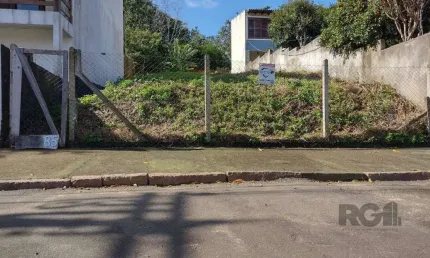 Terreno à venda na Rua Altos da Amapá, 164, Vila Nova, Porto Alegre