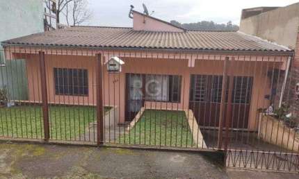 Casa para Venda - 120m², 4 dormitórios, sendo 1 suites, 3 vagas - Freitas