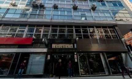 Libertas Imobiliária vende loja comercial terrea com 252 m² privativos no Centro